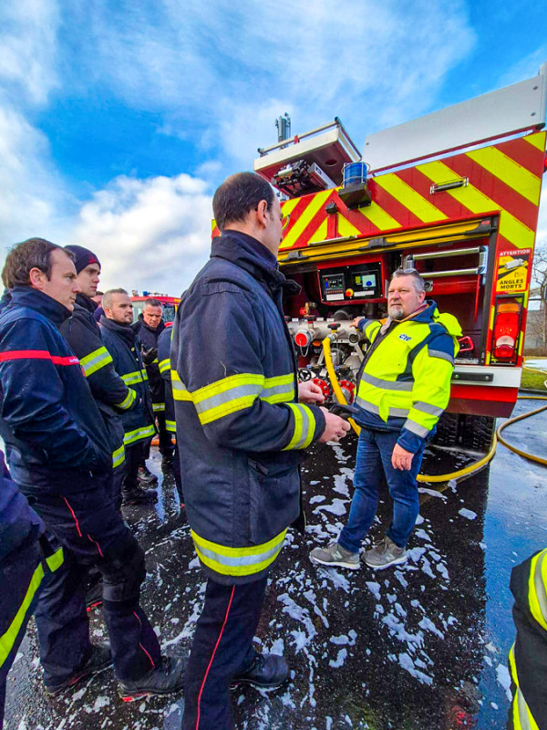 Commissioning of a fire truck with Gecko IQ.